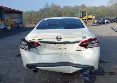 2018 Nissan Altima 2.5/S/Sv/Sl/Sr z USA, uszkodzony, nr VIN 1N4AL3AP2JC134779